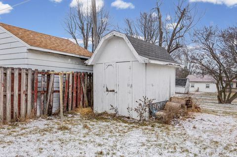 Tiny photo for 218 N Mill Street, Greentown, IN 46936 (MLS # 202549835)