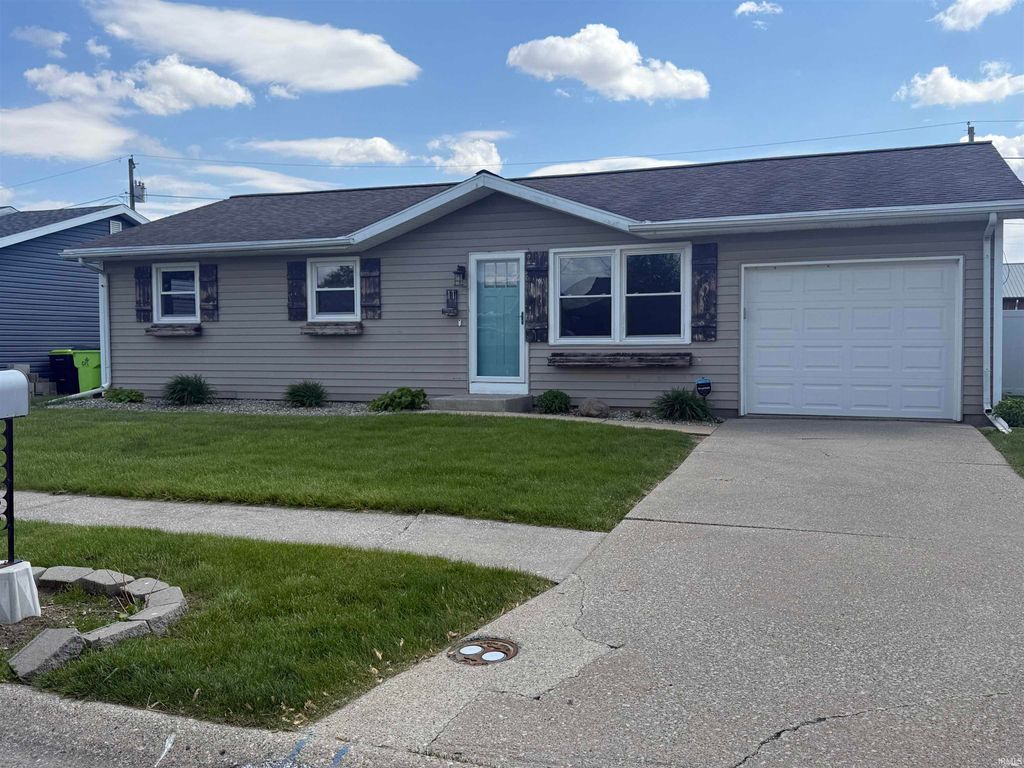Photo of 11 TOPAZ Drive, Huntington, IN 46750 (MLS # 202616598)