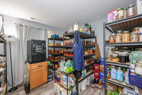 Tiny photo for 1945 York Court, Huntington, IN 46750 (MLS # 202624675)