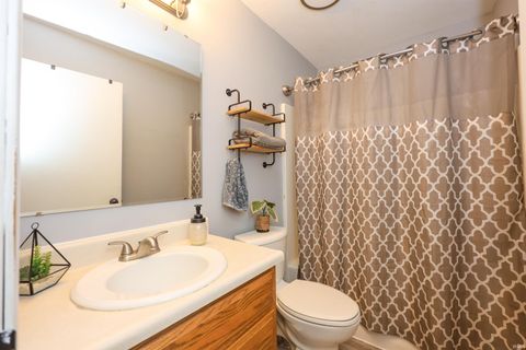 Tiny photo for 1945 York Court, Huntington, IN 46750 (MLS # 202624675)