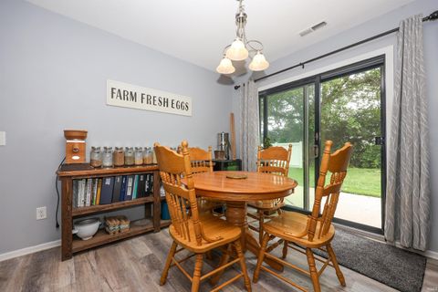 Tiny photo for 1945 York Court, Huntington, IN 46750 (MLS # 202624675)