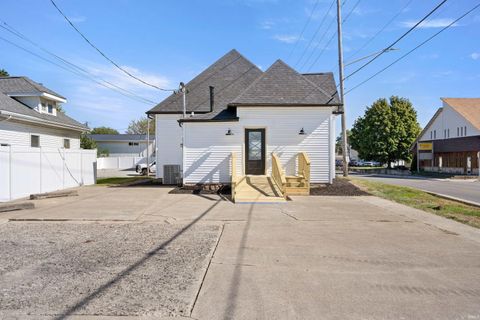 Tiny photo for 929 S Bell Street, Kokomo, IN 46902 (MLS # 202542864)
