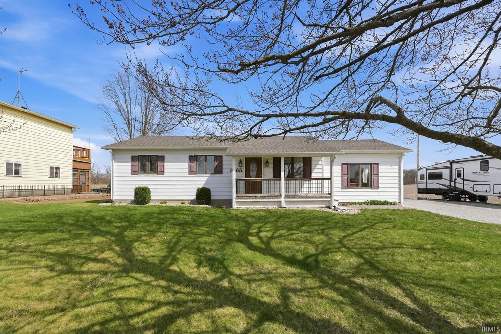 Photo of 5165 County Road 29, Auburn, IN 46706 (MLS # 202614884)