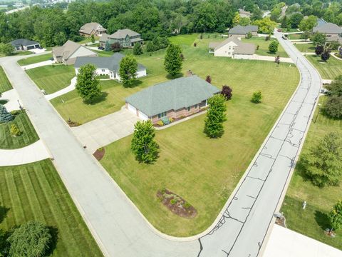 Tiny photo for 1702 Timber Valley Court, Kokomo, IN 46902 (MLS # 202526105)