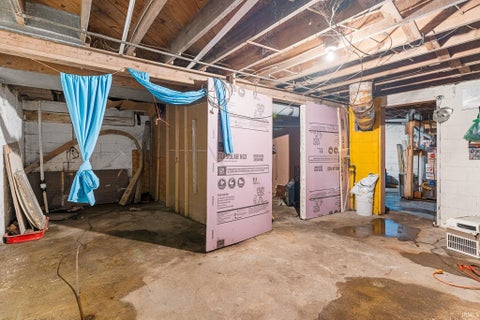 Tiny photo for 127 S 31st Street, Lafayette, IN 47904 (MLS # 202629429)