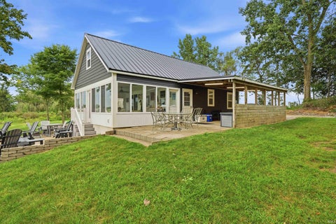 Photo for 5443 W Diamond Lake Road
