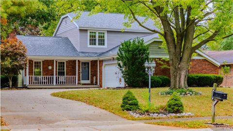 Photo of 1406 N Marlin Drive, Marion, IN 46952 (MLS # 202540645)