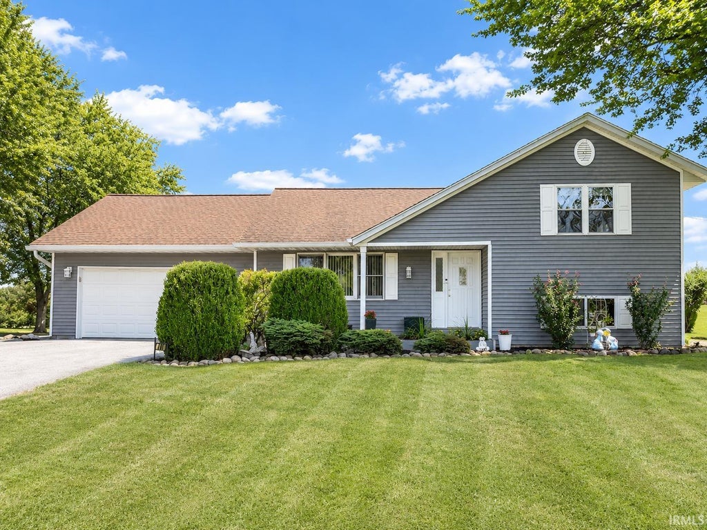 Photo of 17247 Mount Street, Lowell, IN 46356 (MLS # 202626990)