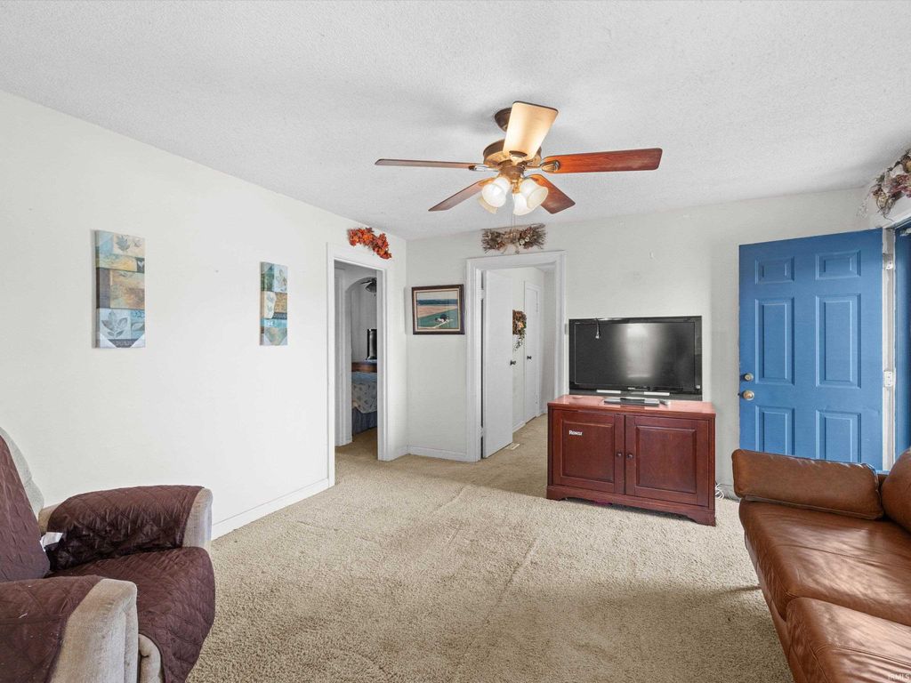 Photo of 1124 E 4th Street, Mount Vernon, IN 47620 (MLS # 202602218)