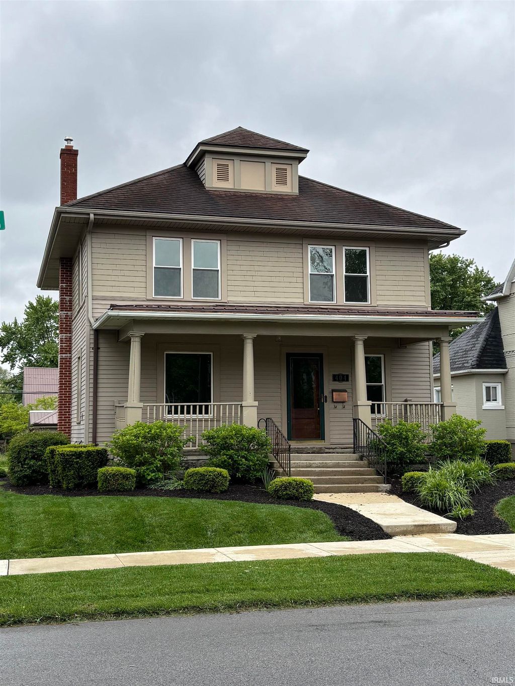 Photo of 404 W Wiley Avenue, Bluffton, IN 46714 (MLS # 202616329)