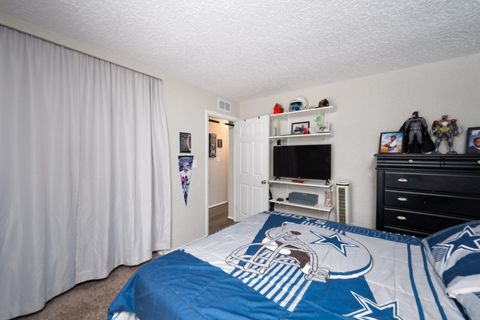 Tiny photo for 2923 Inwood Drive, Fort Wayne, IN 46815 (MLS # 202605679)