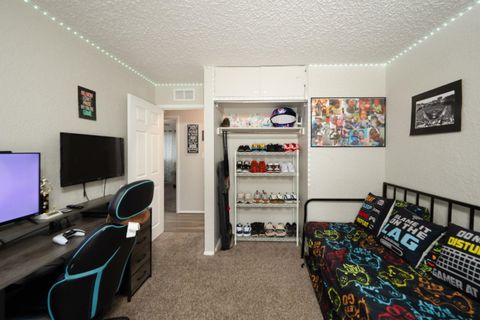 Tiny photo for 2923 Inwood Drive, Fort Wayne, IN 46815 (MLS # 202605679)