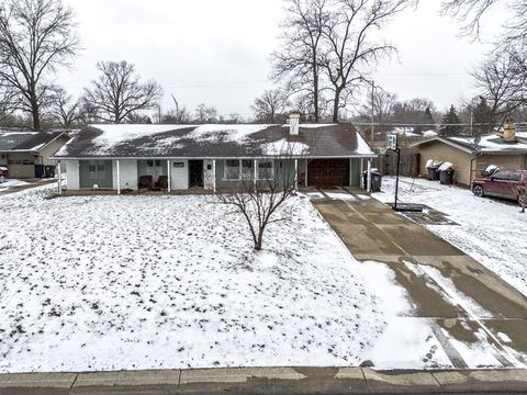 Tiny photo for 2923 Inwood Drive, Fort Wayne, IN 46815 (MLS # 202605679)