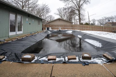 Tiny photo for 2923 Inwood Drive, Fort Wayne, IN 46815 (MLS # 202605679)