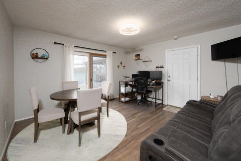 Tiny photo for 2923 Inwood Drive, Fort Wayne, IN 46815 (MLS # 202605679)