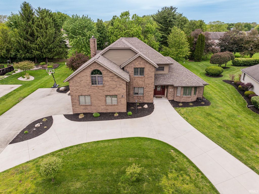 Photo of 501 S Riviera Lane, Yorktown, IN 47396 (MLS # 202617013)