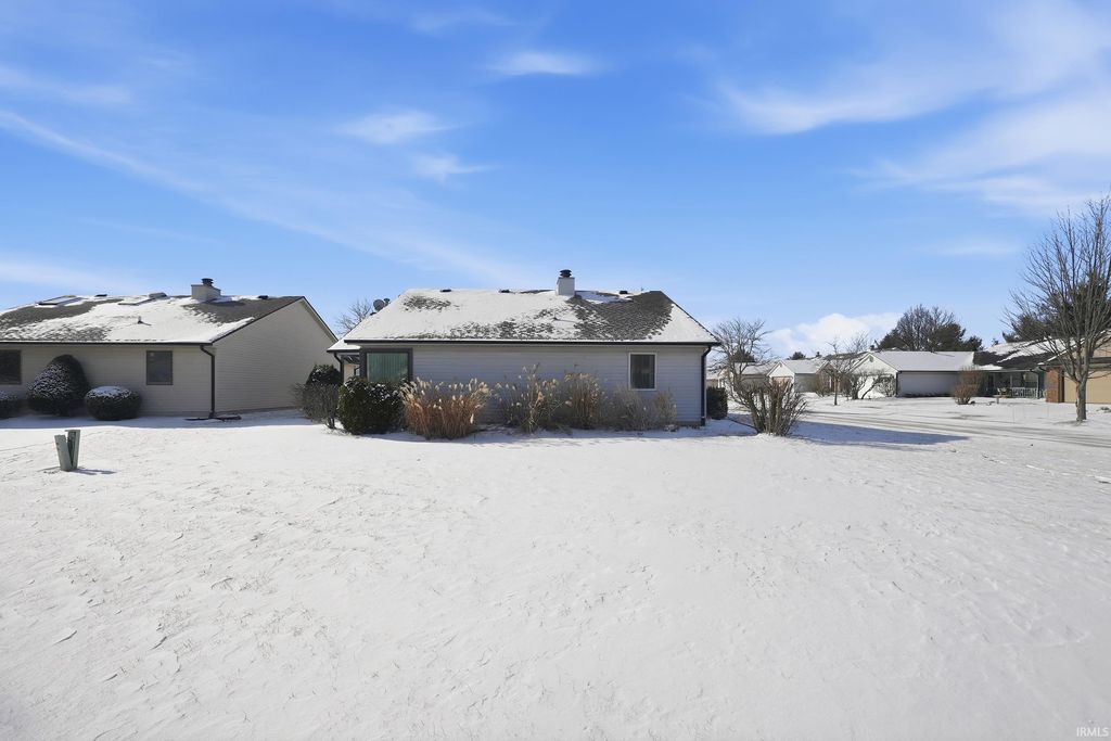 Photo of 2911 Dockshire Lane, Fort Wayne, IN 46804 (MLS # 202602375)