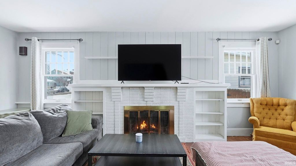 Photo of 4108 Tacoma Avenue, Fort Wayne, IN 46807 (MLS # 202604535)