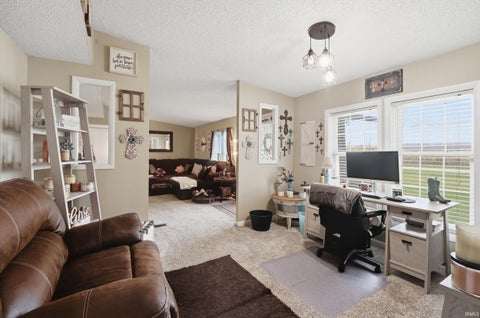 Tiny photo for 10911 E 200 N Road, Lafayette, IN 47905 (MLS # 202640678)