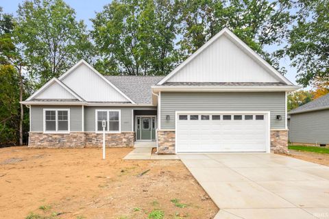 Photo of 51617 Prescott Avenue, South Bend, IN 46637 (MLS # 202540881)
