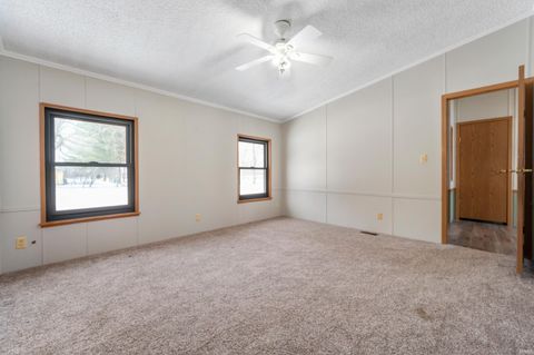 Tiny photo for 10590 S 550 e, Amboy, IN 46911 (MLS # 202548661)