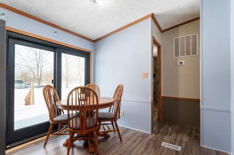 Tiny photo for 10590 S 550 e, Amboy, IN 46911 (MLS # 202548661)