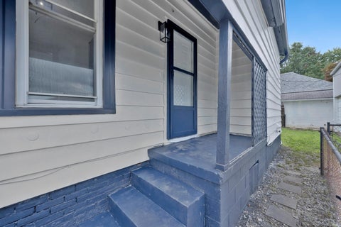 Tiny photo for 511 SW 1st Street, Washington, IN 47501 (MLS # 202628962)