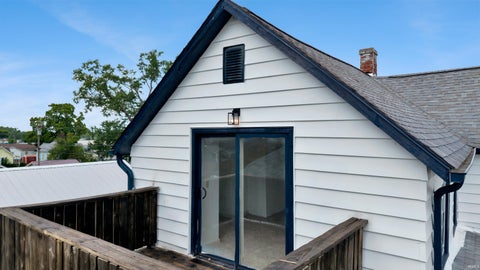 Tiny photo for 511 SW 1st Street, Washington, IN 47501 (MLS # 202628962)