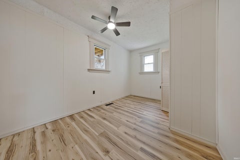 Tiny photo for 511 SW 1st Street, Washington, IN 47501 (MLS # 202628962)