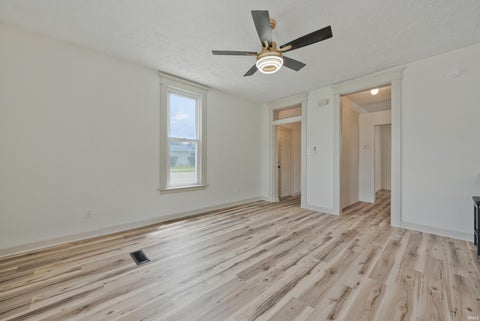 Tiny photo for 511 SW 1st Street, Washington, IN 47501 (MLS # 202628962)