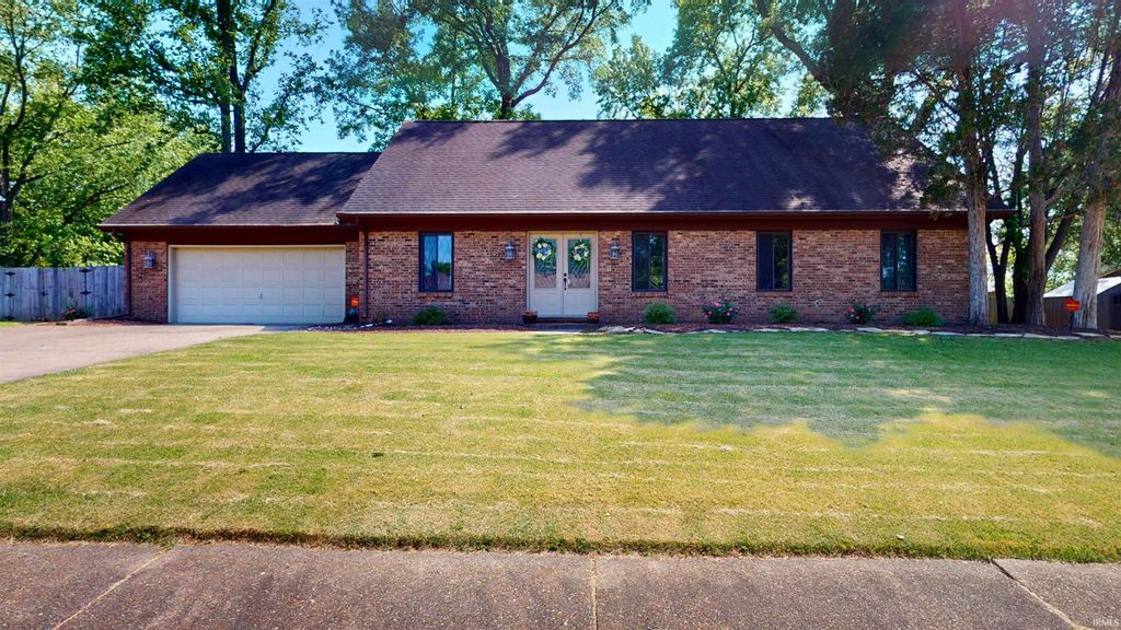 Photo of 7277 Nottingham Drive, Newburgh, IN 47630 (MLS # 202616678)