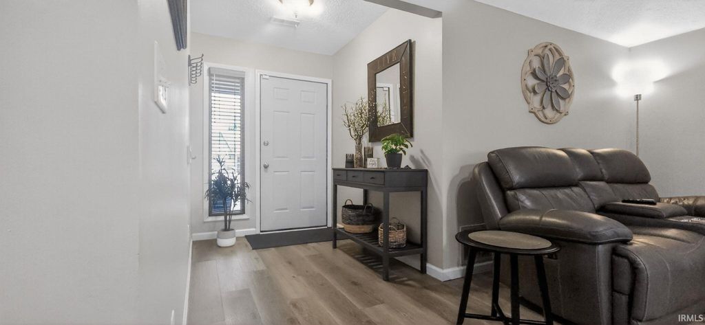 Photo of 6306 Baychester Drive, Fort Wayne, IN 46815 (MLS # 202613748)