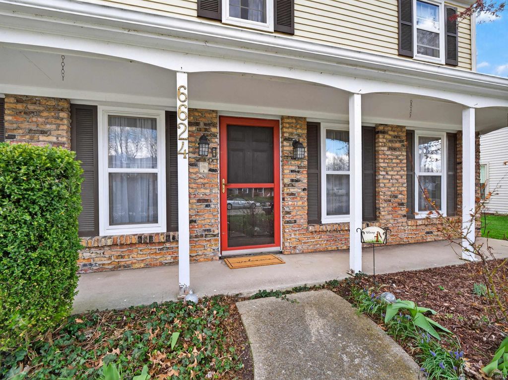 Photo of 6624 Pawawna Drive, Fort Wayne, IN 46815 (MLS # 202611994)