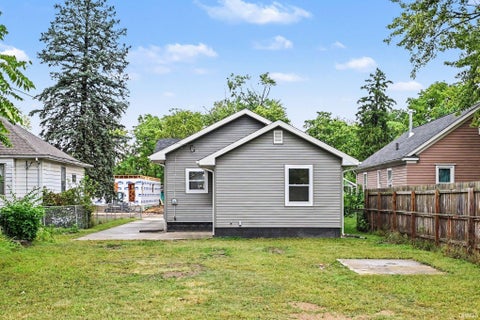 Tiny photo for 1314 Corby Boulevard, South Bend, IN 46617 (MLS # 202638883)