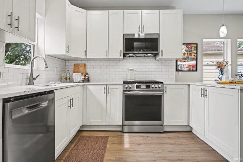 Tiny photo for 1314 Corby Boulevard, South Bend, IN 46617 (MLS # 202638883)