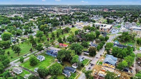 Tiny photo for 1314 Corby Boulevard, South Bend, IN 46617 (MLS # 202638883)