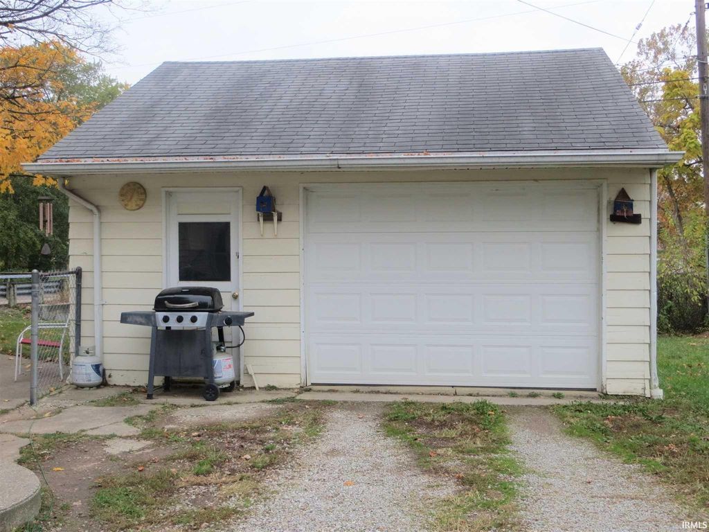 Photo of 720 Courtney Drive, New Haven, IN 46774 (MLS # 202608617)