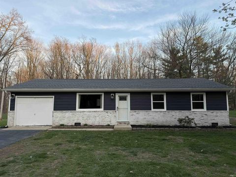 Photo of 1579 S Ridgeview Road, Logansport, IN 46947 (MLS # 202611821)