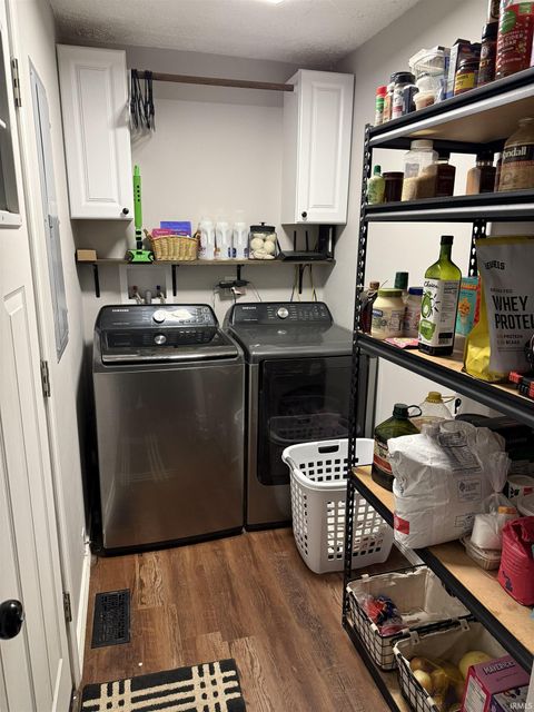 Tiny photo for 1579 S Ridgeview Road, Logansport, IN 46947 (MLS # 202611821)