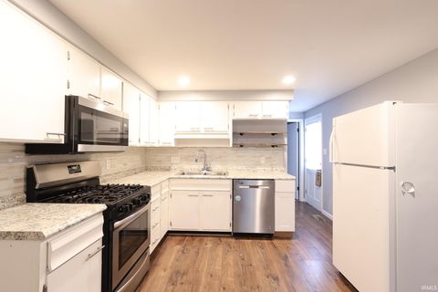 Tiny photo for 1418 Deveron Drive, New Haven, IN 46774 (MLS # 202616170)