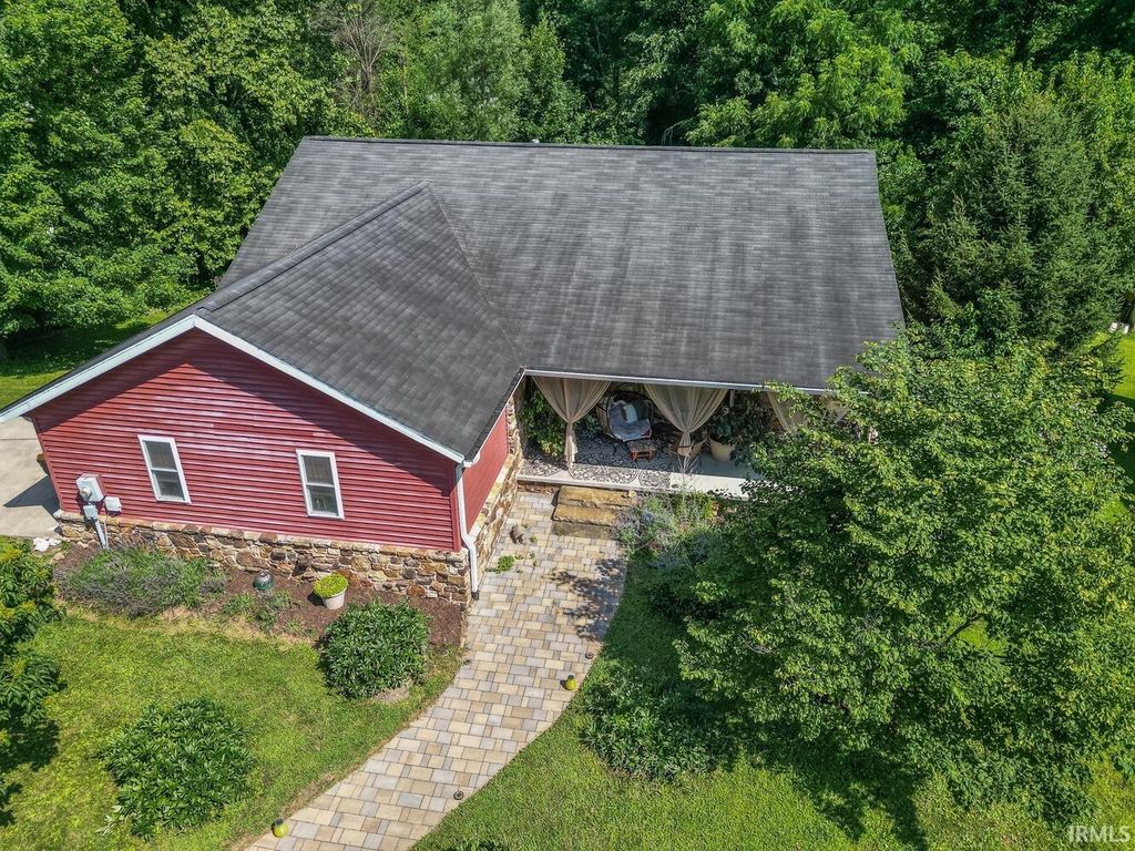 Photo of 1106 W Countryside Lane, Bloomington, IN 47403 (MLS # 202616885)