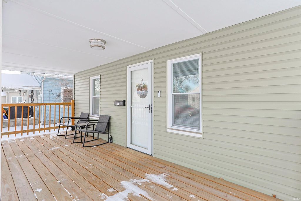 Photo of 201 Prairie Avenue, Mishawaka, IN 46544 (MLS # 202602194)