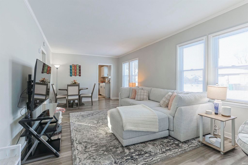 Photo of 201 Prairie Avenue, Mishawaka, IN 46544 (MLS # 202602194)