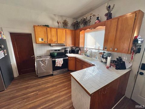 Tiny photo for 607 W Jefferson Street, Decatur, IN 46733 (MLS # 202604160)