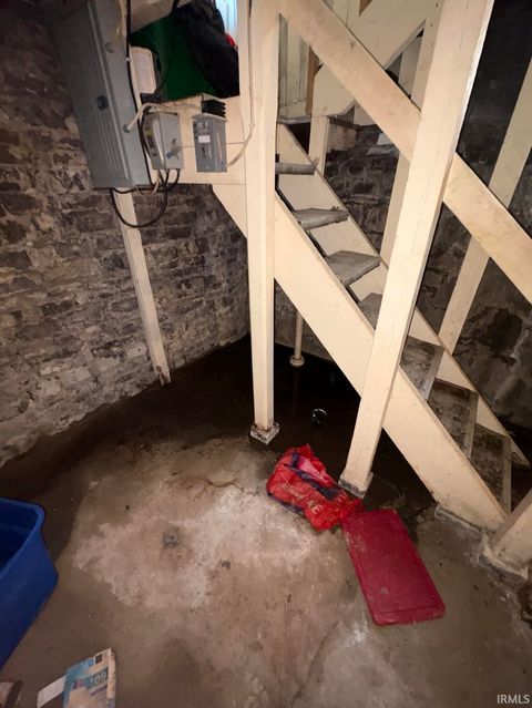 Tiny photo for 607 W Jefferson Street, Decatur, IN 46733 (MLS # 202604160)