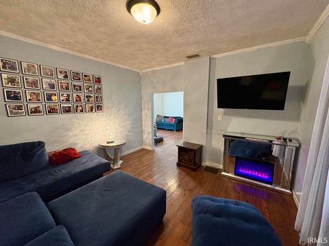 Tiny photo for 607 W Jefferson Street, Decatur, IN 46733 (MLS # 202604160)