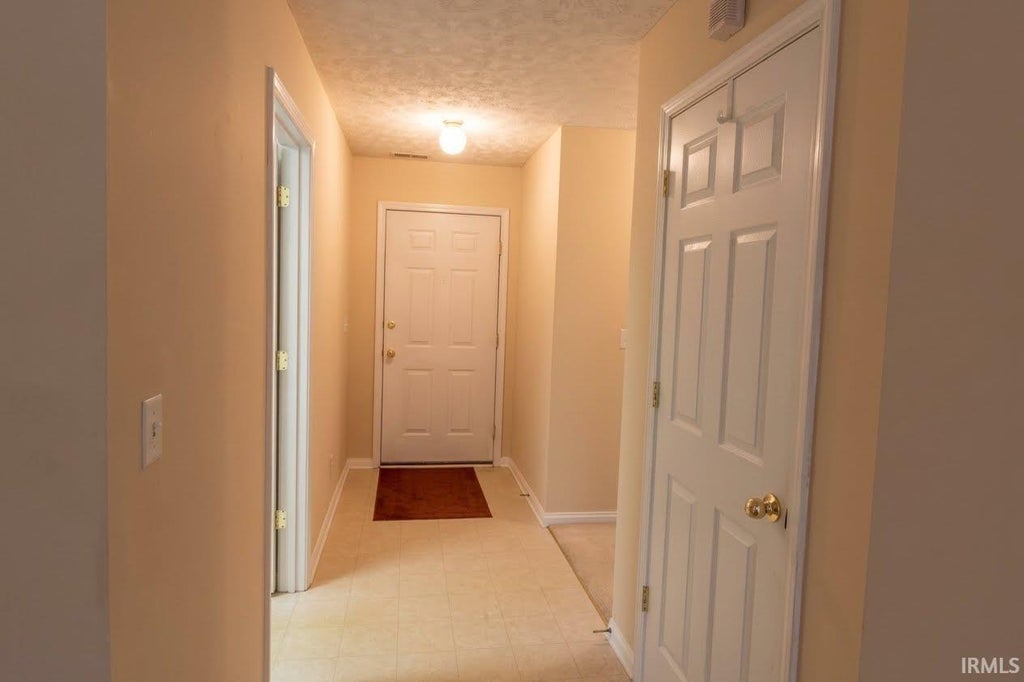 Photo of 9730 Chatteris Road, Evansville, IN 47725 (MLS # 202643323)
