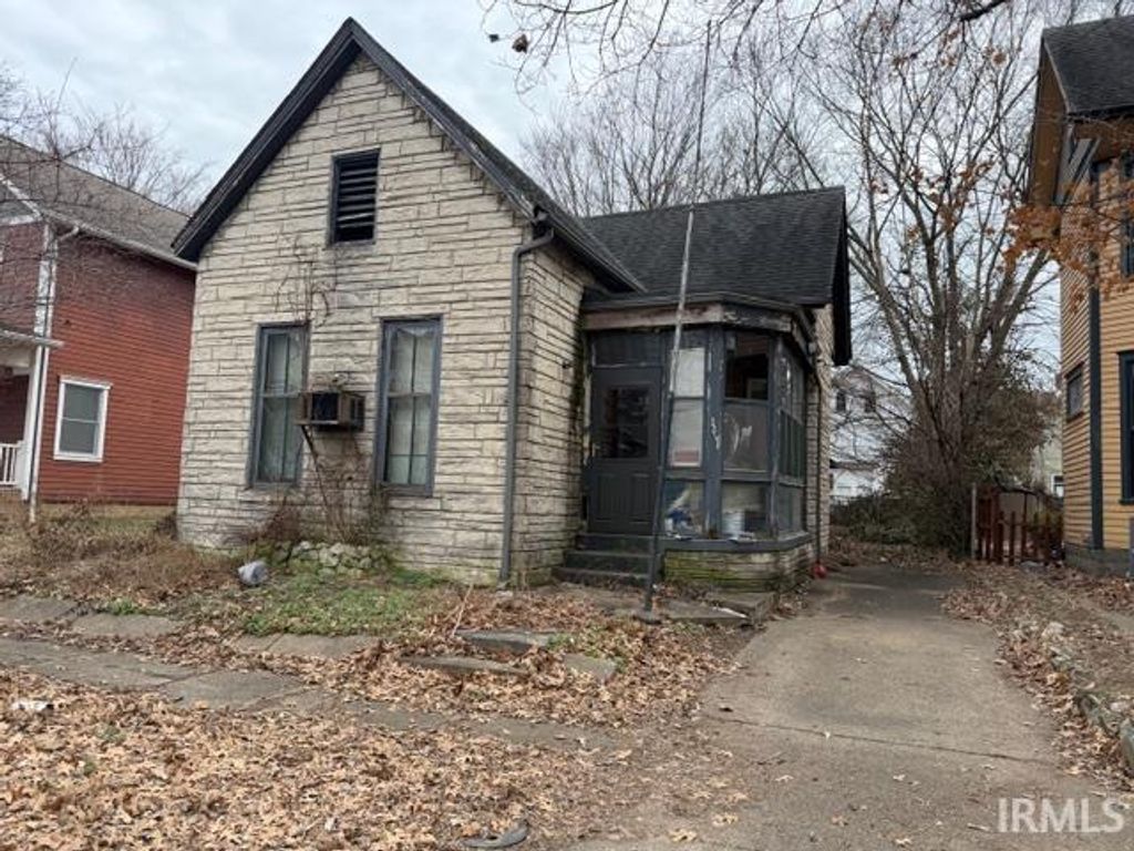 Photo of 321 Adams Avenue, Evansville, IN 47713 (MLS # 202605720)