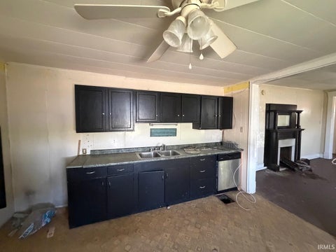 Tiny photo for 702 15th Street, Bedford, IN 47421 (MLS # 202638792)