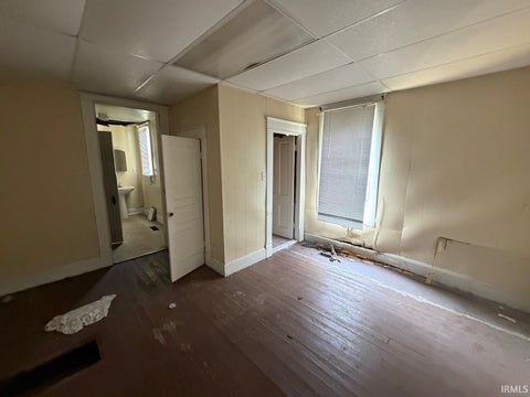 Tiny photo for 702 15th Street, Bedford, IN 47421 (MLS # 202638792)